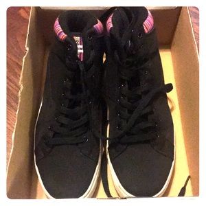 Fila Smokescreen 2 slightly worn twice clean